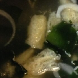 わかめと玉ねぎと豆腐のお味噌汁 レシピ 作り方 By Tukuyo93 楽天レシピ わかめと玉ねぎと豆腐のお味噌汁 レシピ 作り方 By Tukuyo93 楽天レシピ